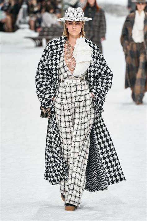 chanel haute autunno inverno 2019|Chanel fashion show.